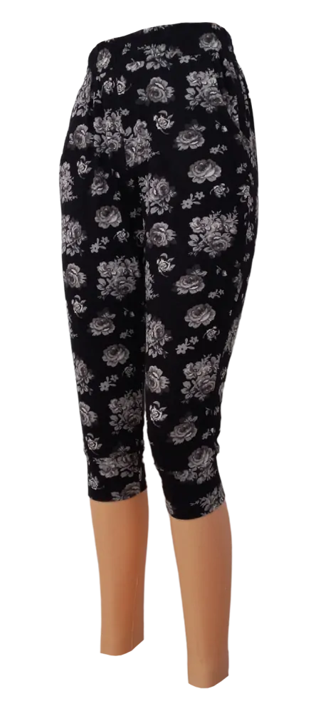 Pohodlné černé 3/4 legíny s kapsami