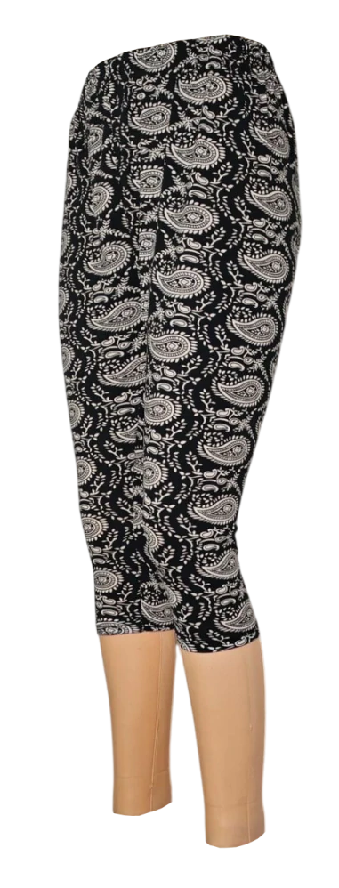 Pohodlné černé 3/4 legíny z 95% bavlny