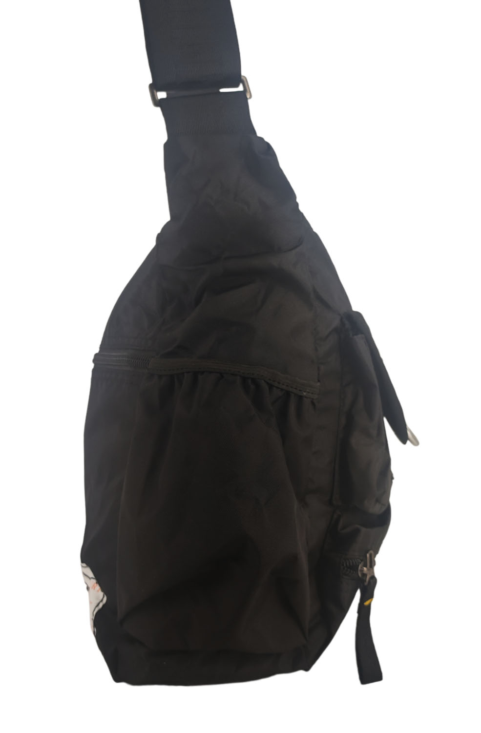 Černá outdoorová taška přes rameno